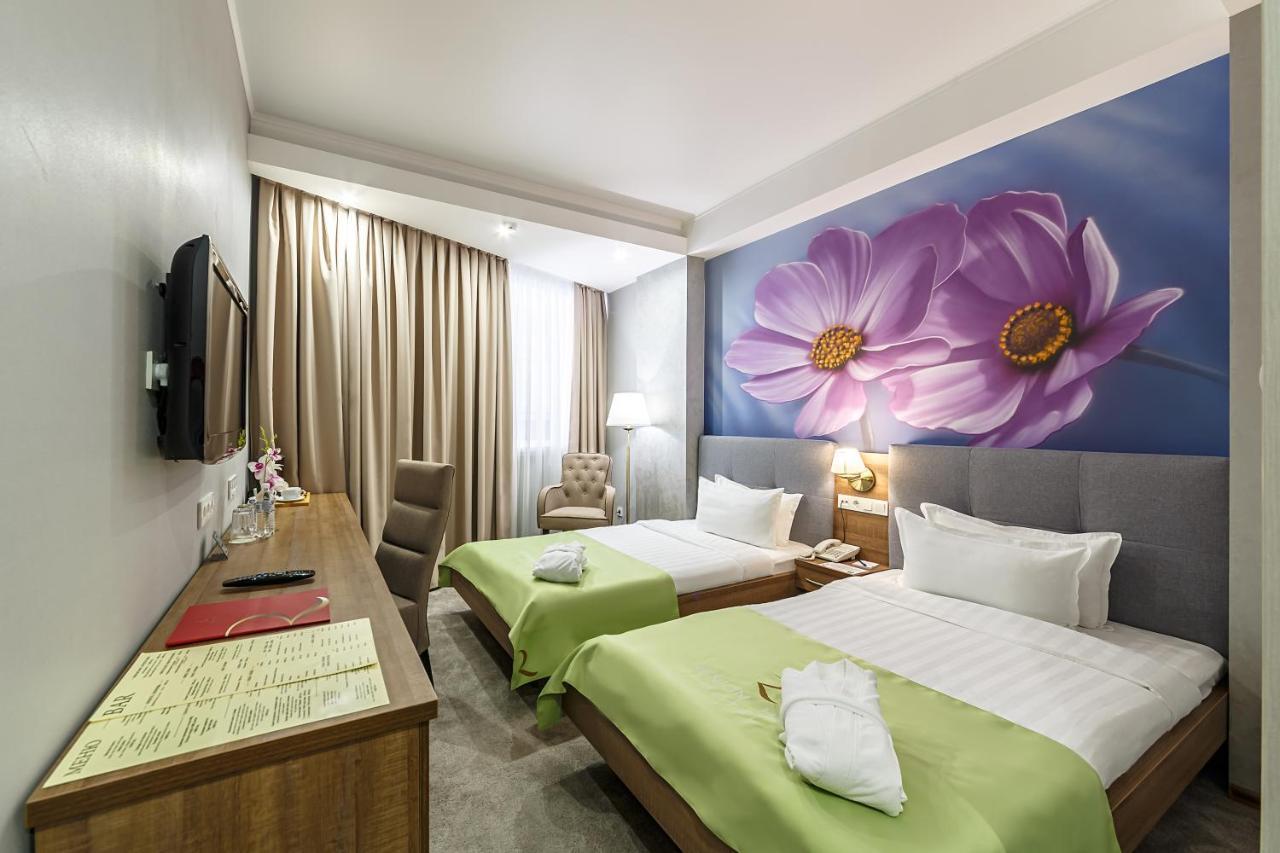 Renion Hills Hotel Almati Kültér fotó