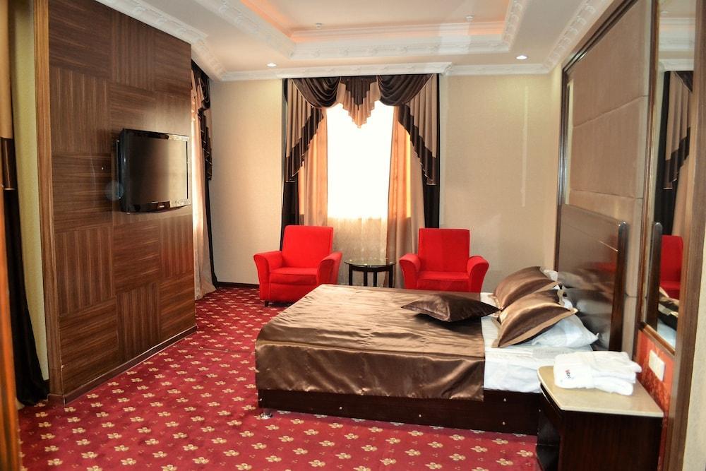 Renion Hills Hotel Almati Kültér fotó