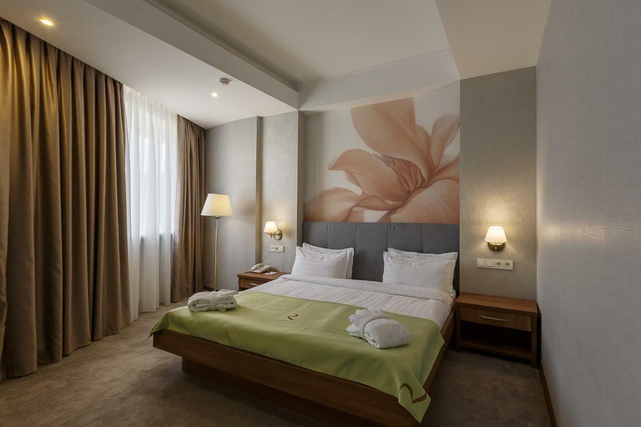 Renion Hills Hotel Almati Kültér fotó