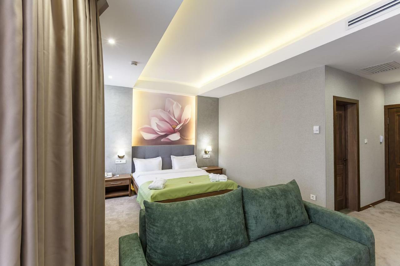 Renion Hills Hotel Almati Kültér fotó